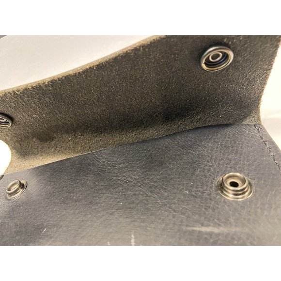 Izette Wallet Handmade Leather Passport Holder Wallet With Belt Loop - Picture 4 of 6